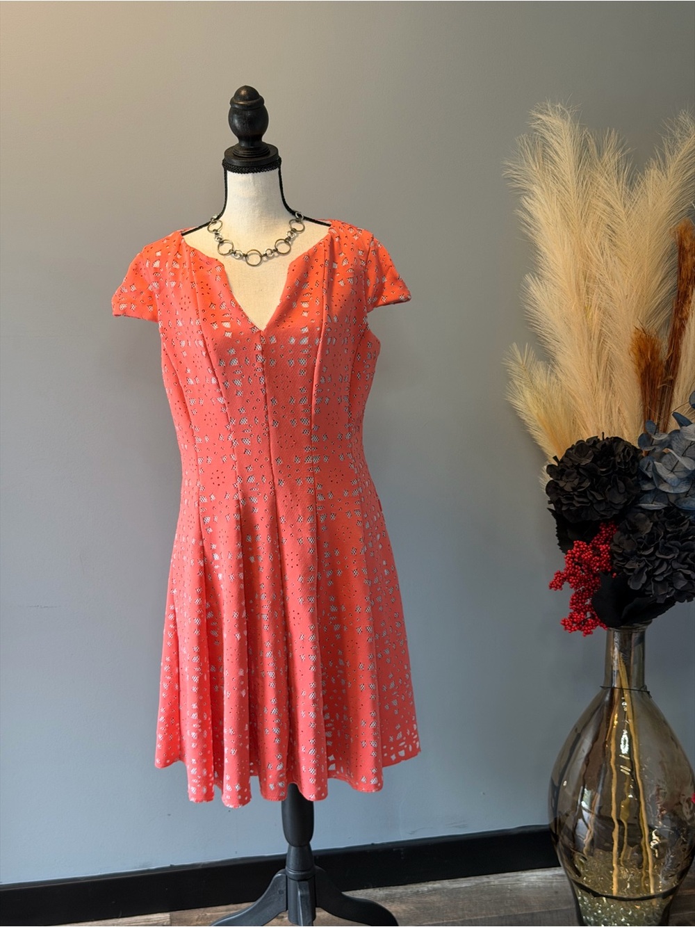 julia jordan Coral Cap-Sleeve V-Neck Mini Dress